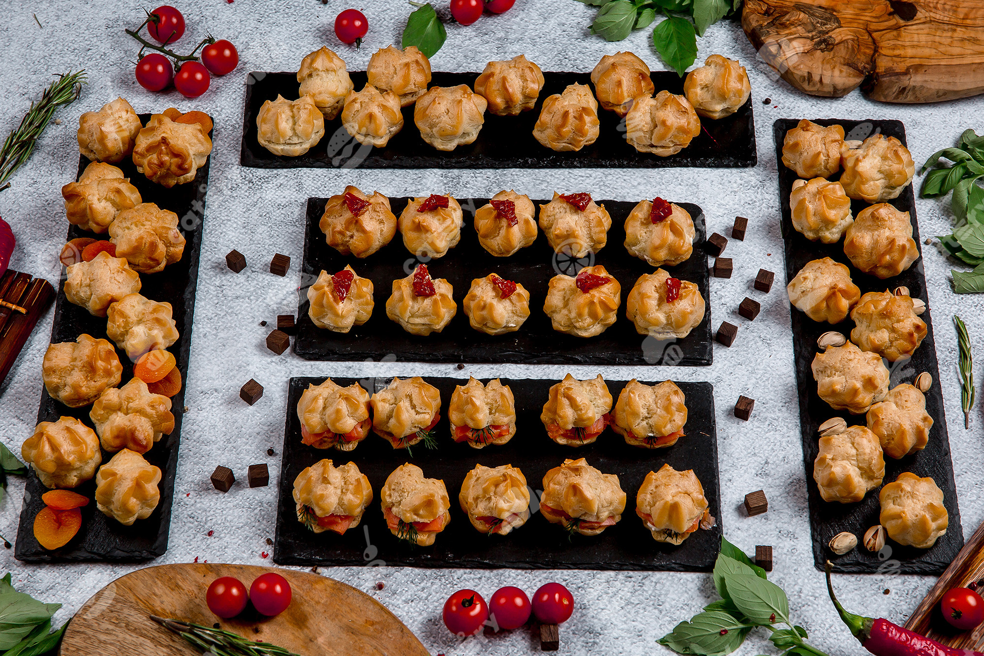 Profiterole box | ProCatering | Кейтеринговые услуги в Санкт-Петербурге  Catery.ru