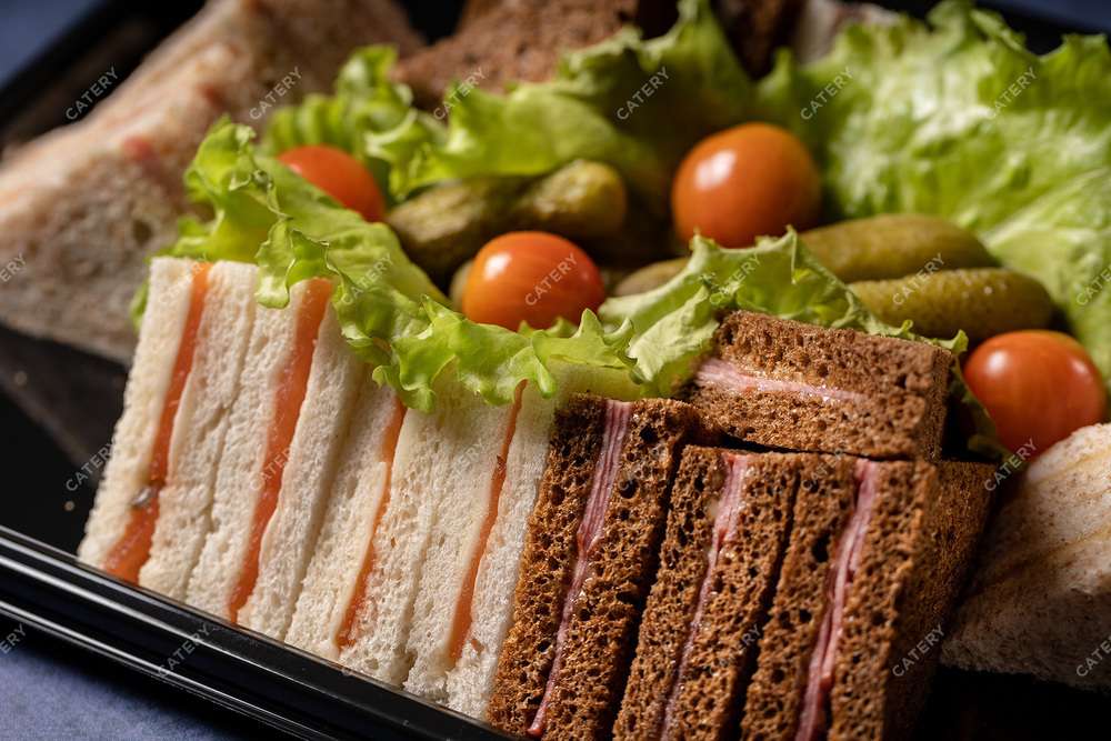 Сет «Кофе-брейк» заказать с доставкой от Cateringoff по цене 7855 ...