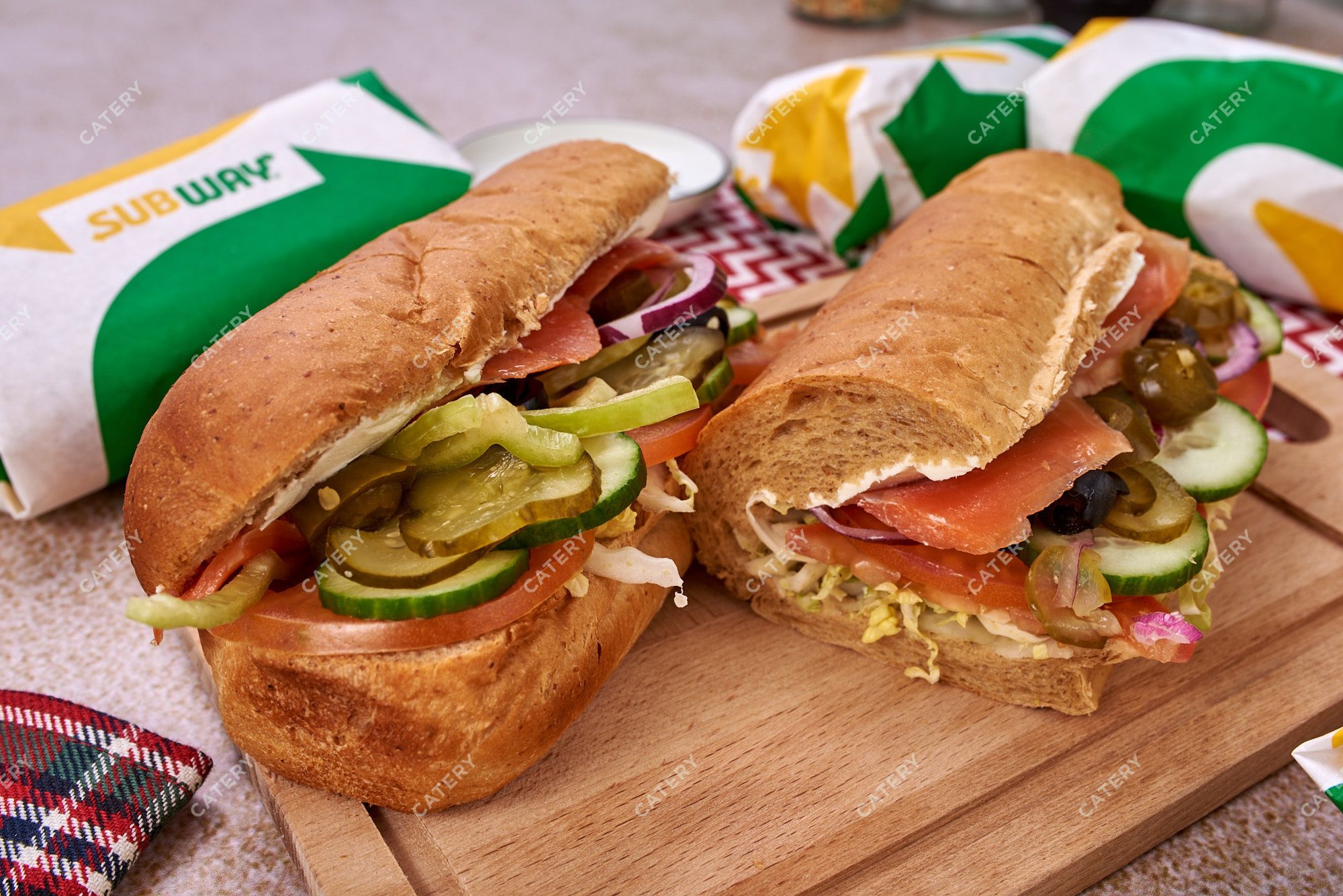 Платтер «Ассорти мясных сэндвичей» заказать с доставкой от Subway по цене  4260 рублей | Кейтеринговые услуги в Москве Catery.ru